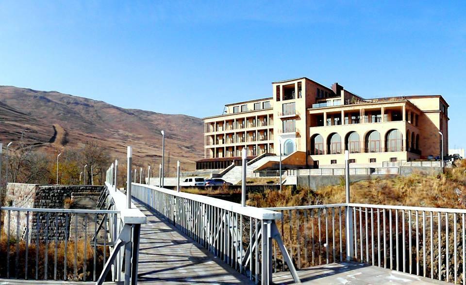 Akhtamar Hotel Cjsc Arzakan エクステリア 写真