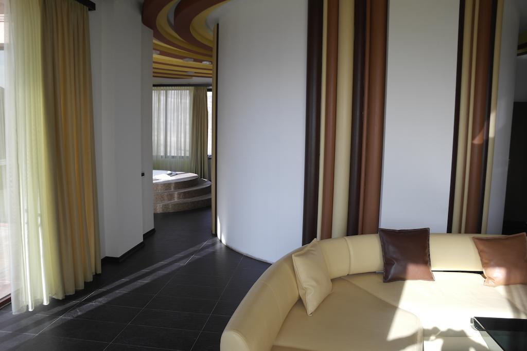 Akhtamar Hotel Cjsc Arzakan 部屋 写真